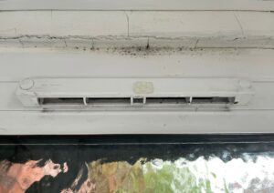 Trickle vent in a window sill in a poorly ventilated home